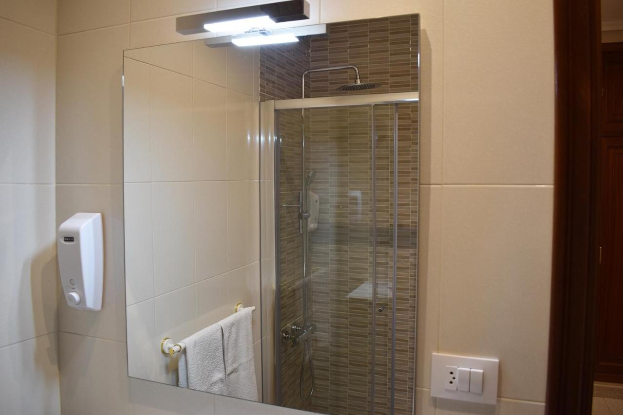 Apartamento Portico Paraiso Apartment Ourense Ngoại thất bức ảnh